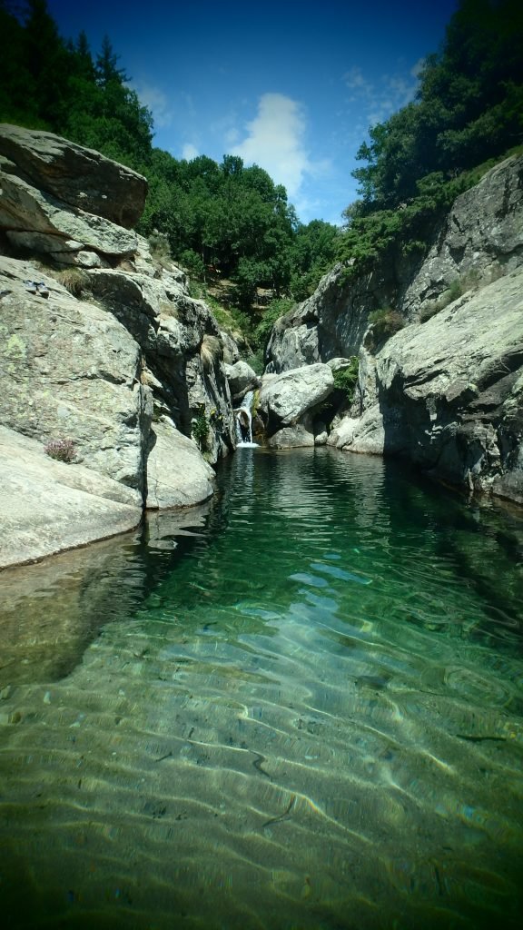 Un ruisseau ou passer un séjour pêche dans l'Hérault



